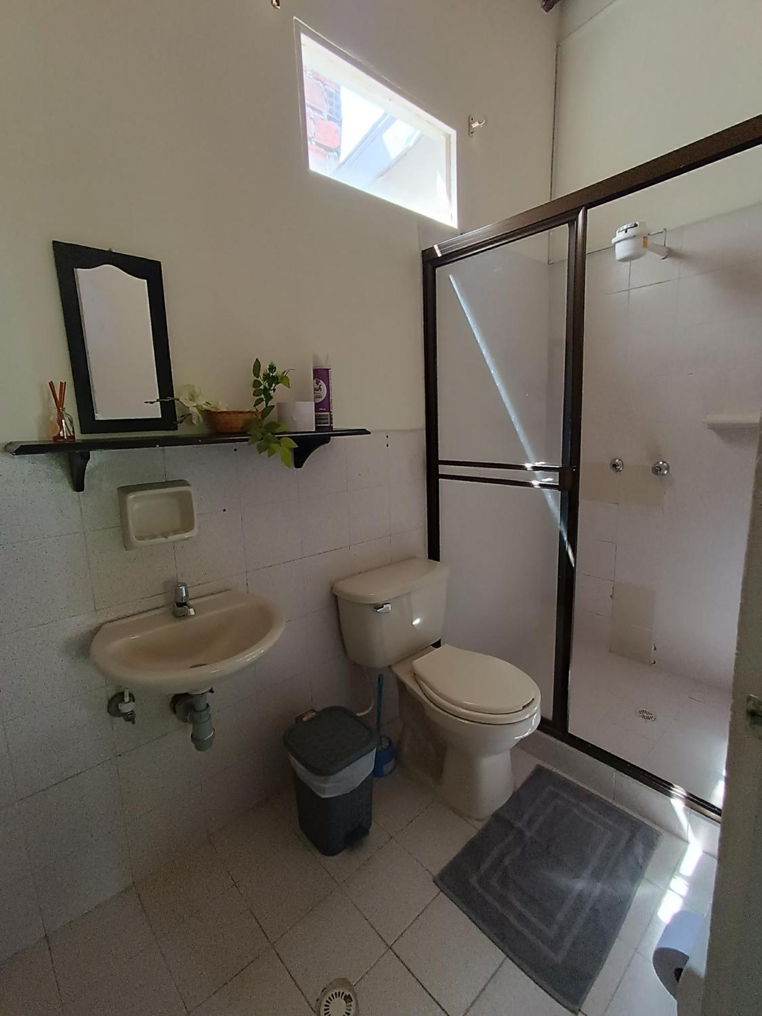 Pa Pasiar Hostal Medellín Szoba fotó